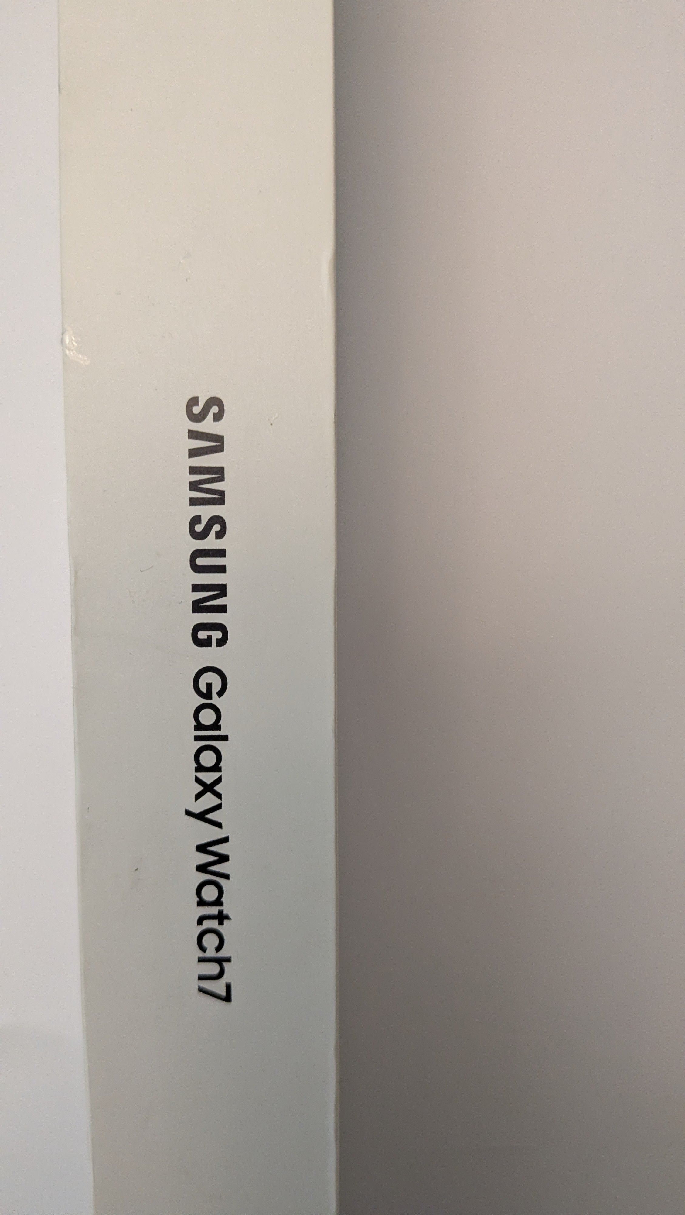 Galaxy watch 7 series 40 mm cream colored